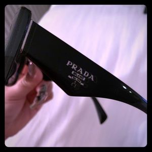 Prada sunglasses polarized